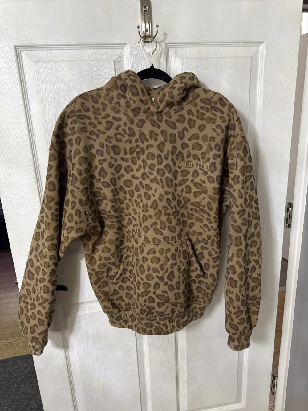 Comfrt Limited Edition Leopard Minimalist Oversized Hoodie